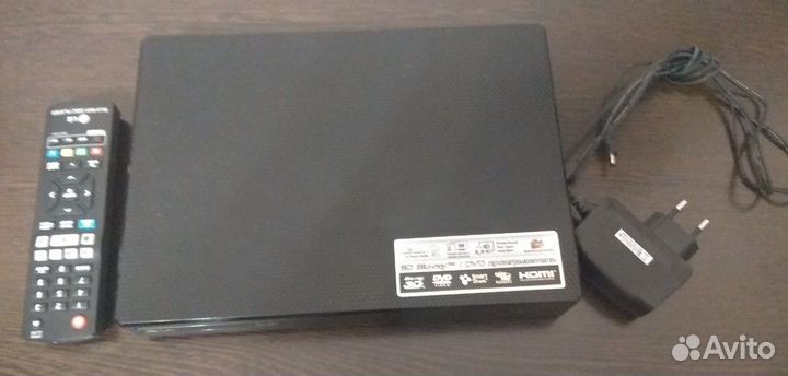 Smart 3D Blu-Ray плеер LG “BP450”