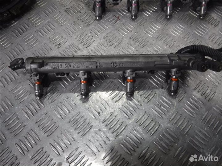 Топливная рампа Volkswagen Golf