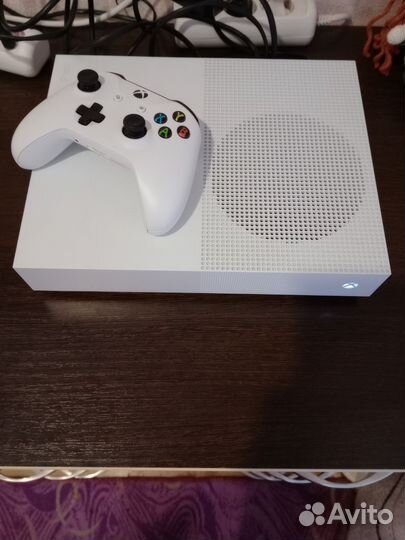 Xbox One s