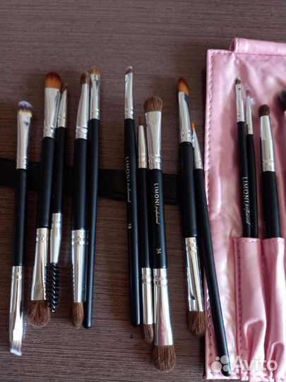 Кисти для макияжа