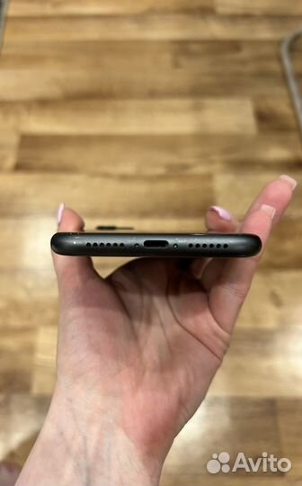 iPhone 11, 256 ГБ