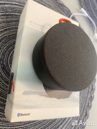 Колонка Mi Portable Bluetooth Speaker
