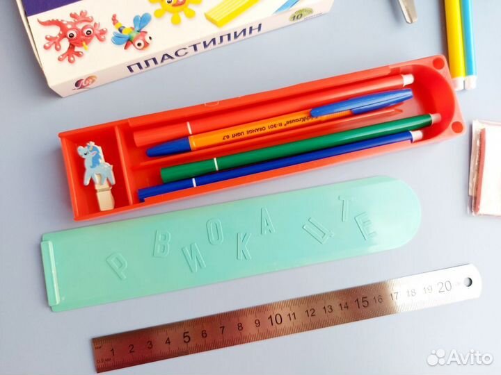 Пенал школьный новый