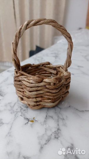 Корзина плетеная