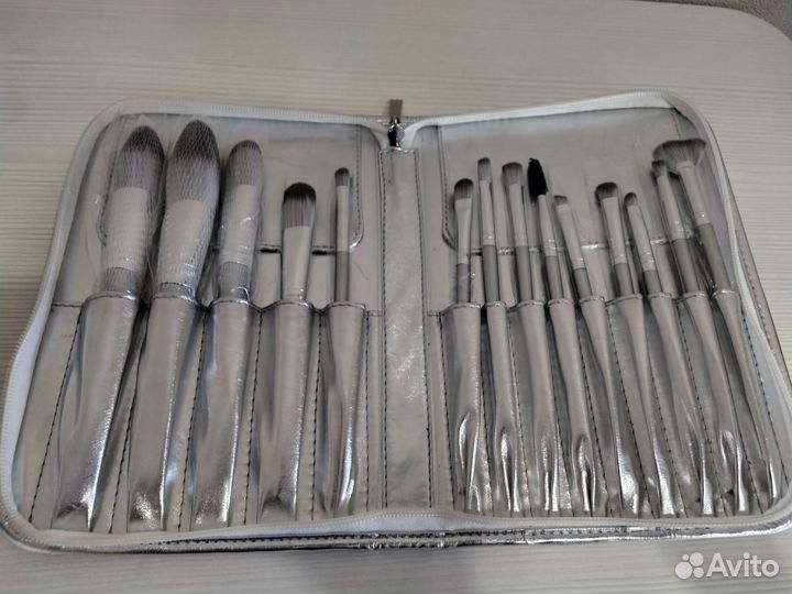 Набор кистей для макияжа make UP secret