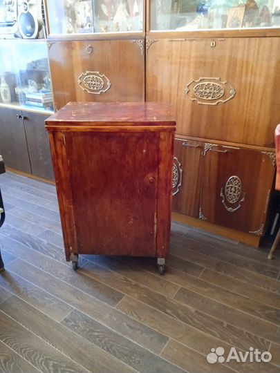 Швейная машинка подольская ножная