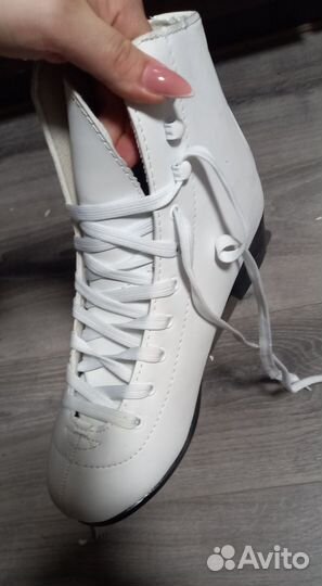 Продам коньки