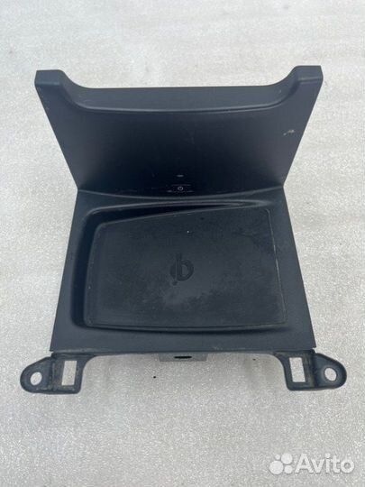 Зарядное устройство беспроводное Toyota Camry