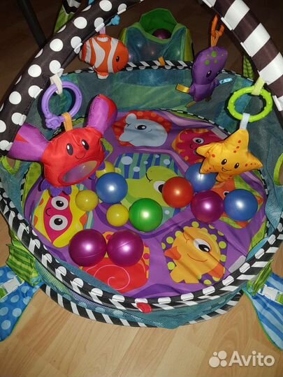 Сухой бассейн с шариками