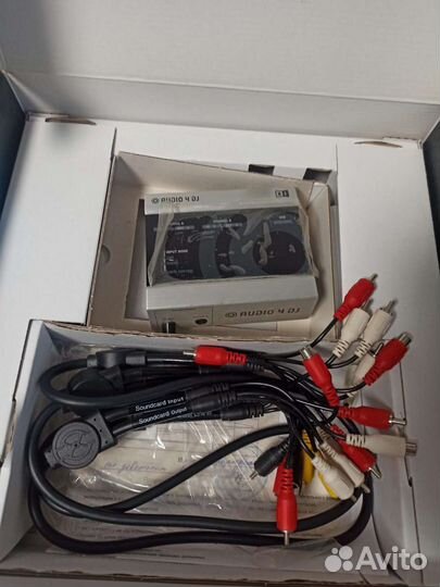 Native Instruments Traktor Scratch duo