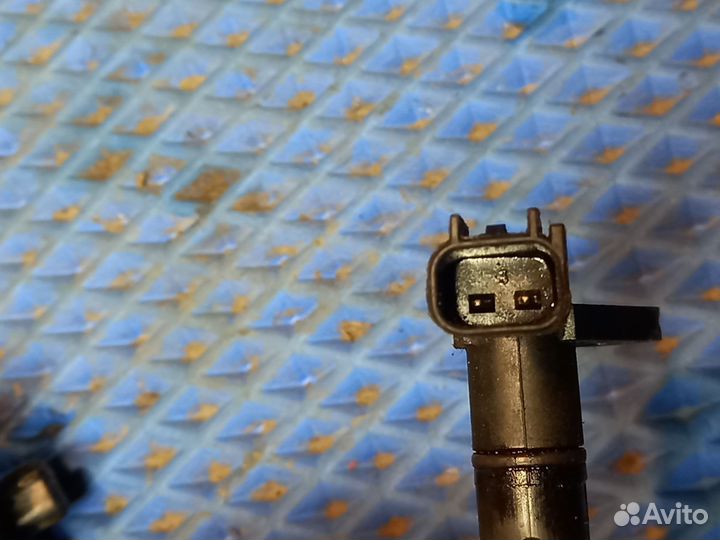Датчик распредвала Ford Focus 1 Split Port 2.0