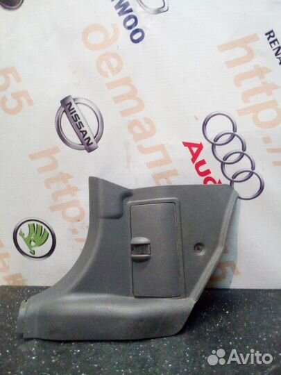 Накладка порога внутренняя передняя Hyundai Accent