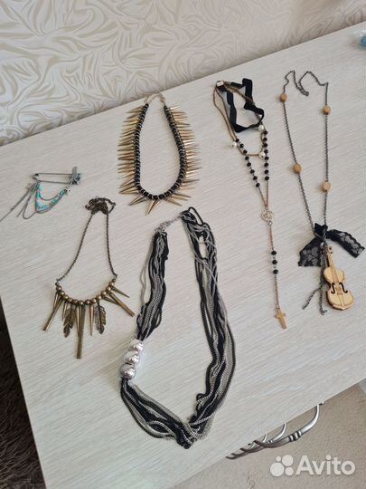 Бижутерия колье серьги бусы брошь