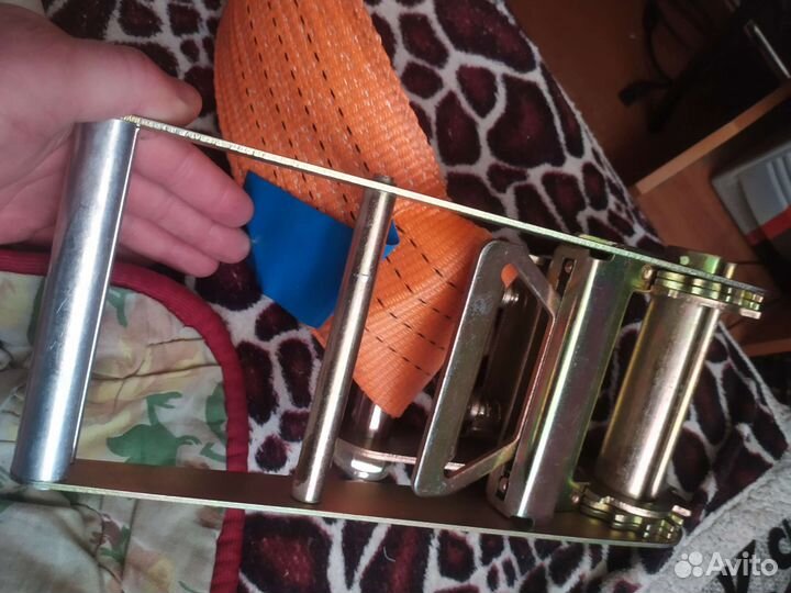 Стяжной ремень с храповым механизмом