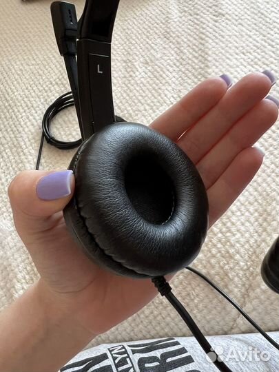 Проводные наушники с микрофоном