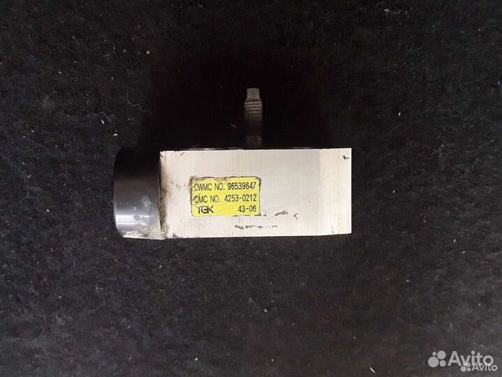 Клапан кондиционера Chevrolet Aveo T200 T250