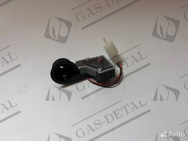 Микровыключатель Vaillant MAG 19/2, 24/2 (257943)