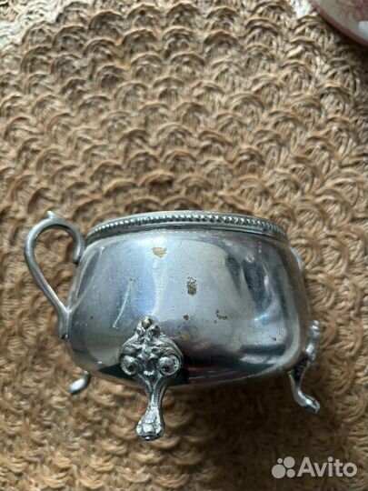 Старинная сахарница