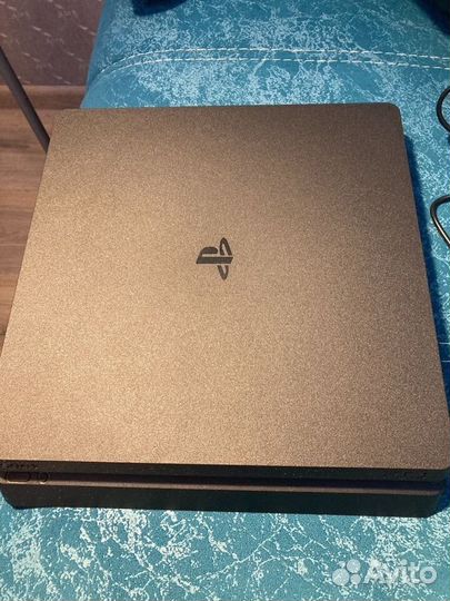 Sony playstation 4 slim
