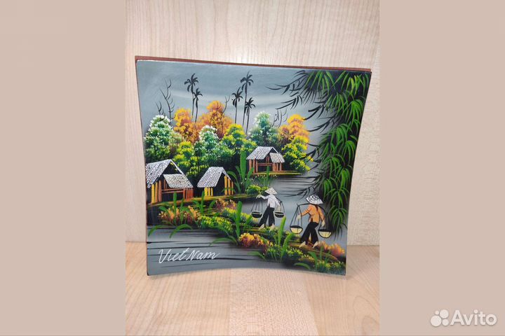 Настенная сувенирная тарелка, роспись, Вьетнам