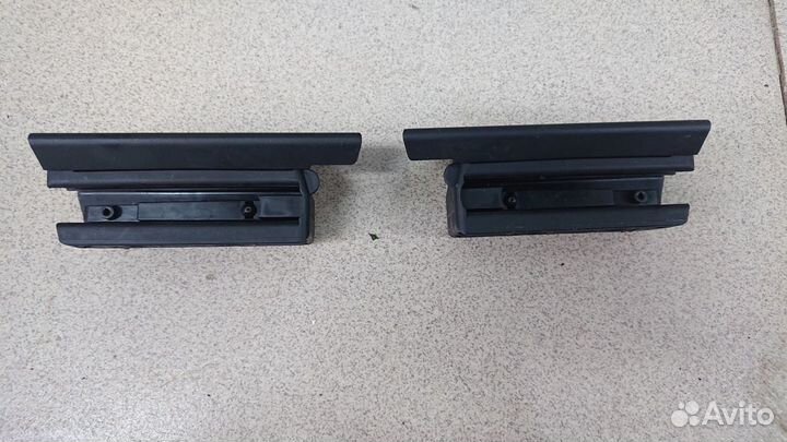 Крепление шторки багажника бмв Х5 Е53