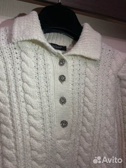 Свитер женский