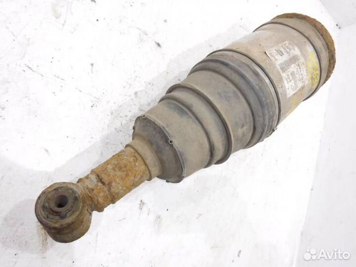 Пневмоамортизатор задний