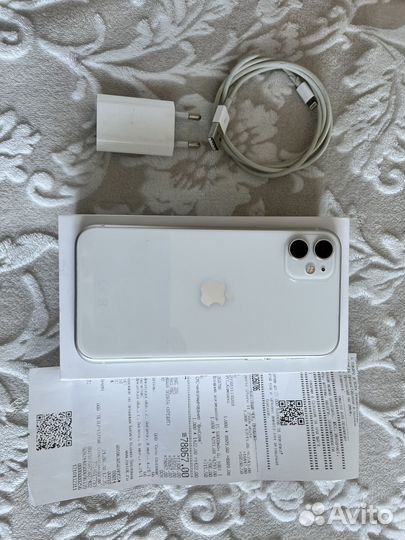 iPhone 11, 256 ГБ
