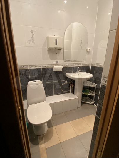 Офисное помещение с отдельным входом, 115.7 м²