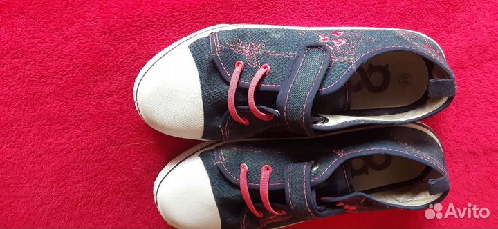 Кеды для девочки 36р в отличном состоянии