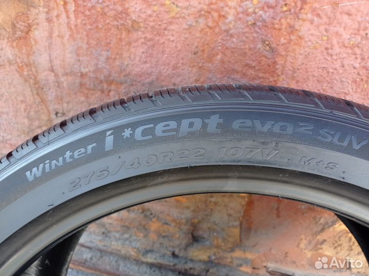 Hankook Winter I'Cept Evo2 W320A SUV 275/40 R22 107V