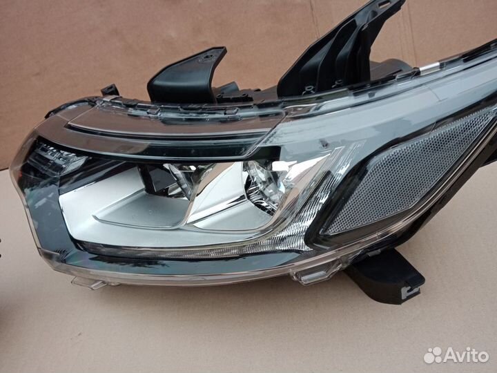 Комплект фар Mitsubishi Outlander III