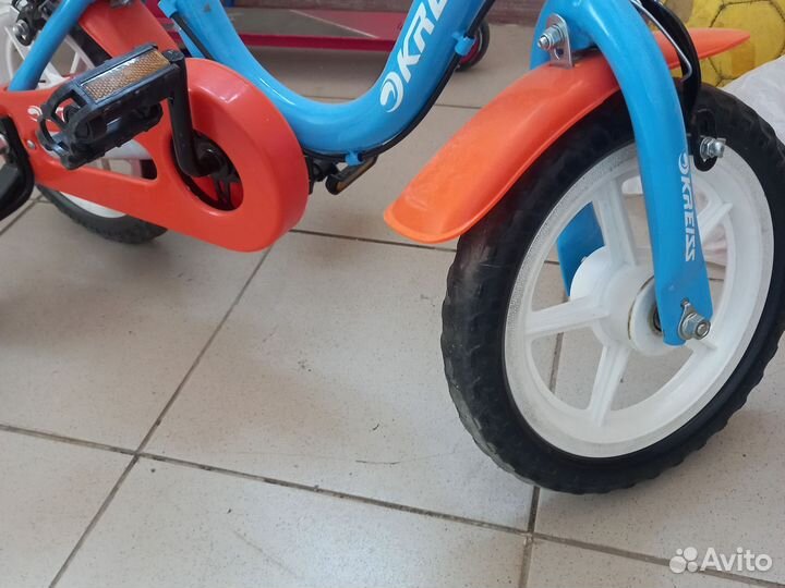Детский велосипед четырехколесный