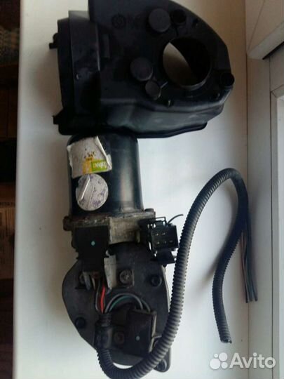 Мотор стеклоочистетеля Valeo