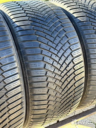 Yokohama BluEarth Winter V906 285/40 R22 и 325/35 R22