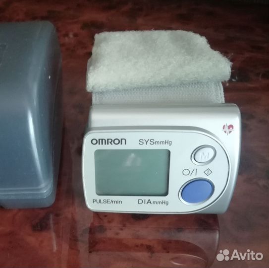 Тонометр автоматический omron на запястье, Япония