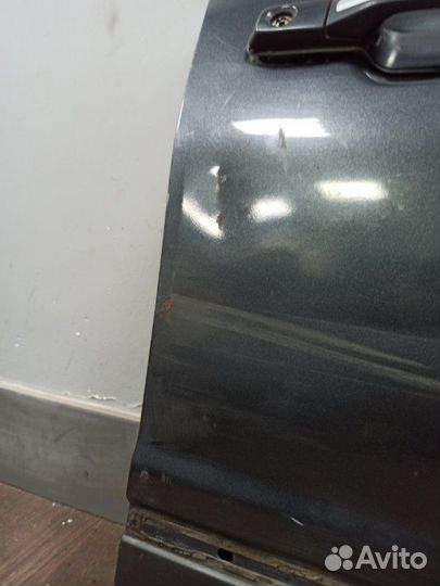 Дверь передняя правая Mitsubishi Diamant F31A 6G72