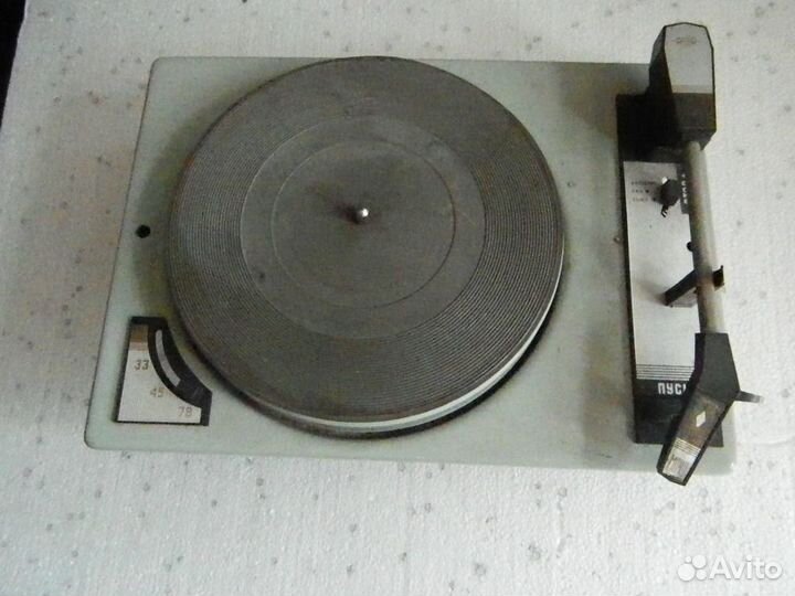 Стол от радиолы Рекорд 68 с тремя скоростями СССР