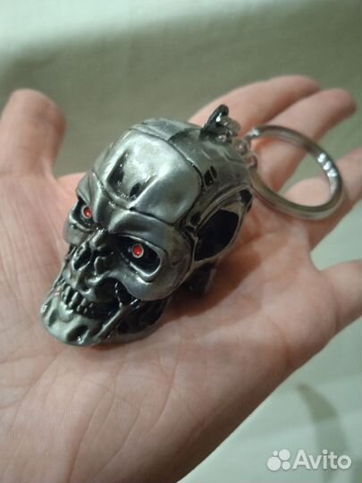 Брелок Череп Терминатора