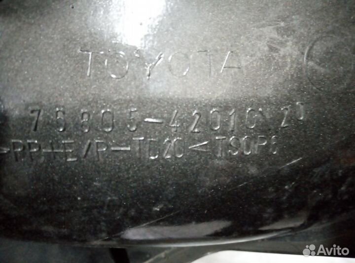 Накладка двери багажника RH низ Toyota RAV4 06-13