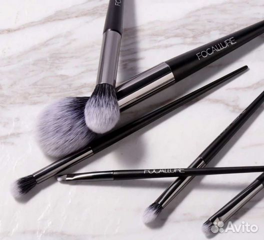 Кисти для проф макияжа новые