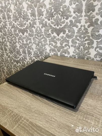 Мощный ноутбук 22 года core I5 10Gen