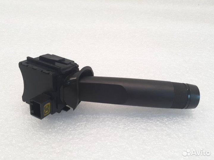 Подрулевой переключатель дворников правый Ford