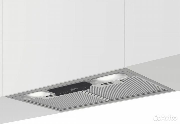 Встраиваемая вытяжка Indesit inae 52FLS X