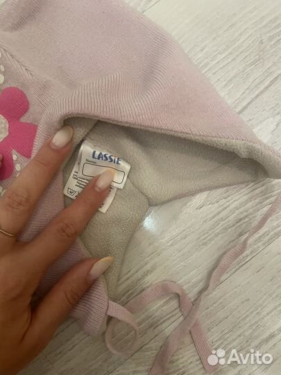 Шапка шлем и другие шапки для девочки