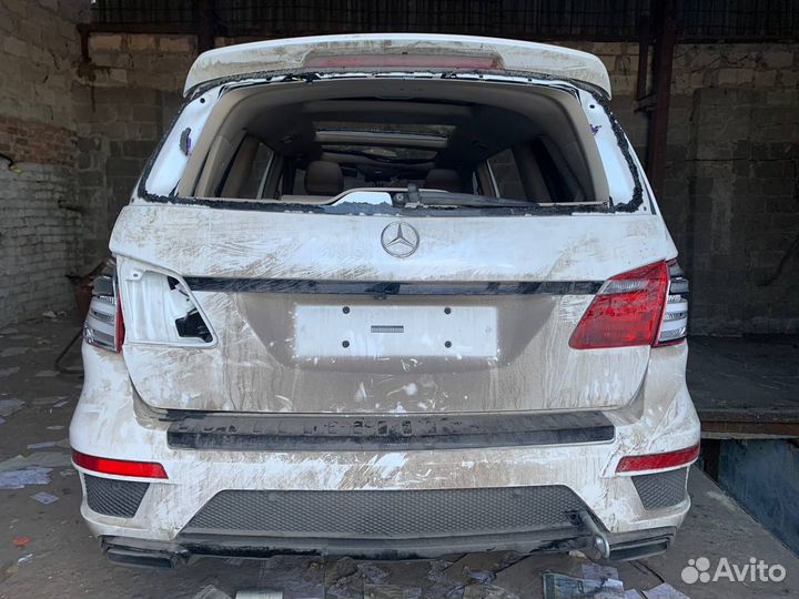 В разборе Mercedes-Benz GL-Class GL400 4matic 2014