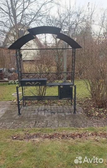 Мангал с крышей лофт