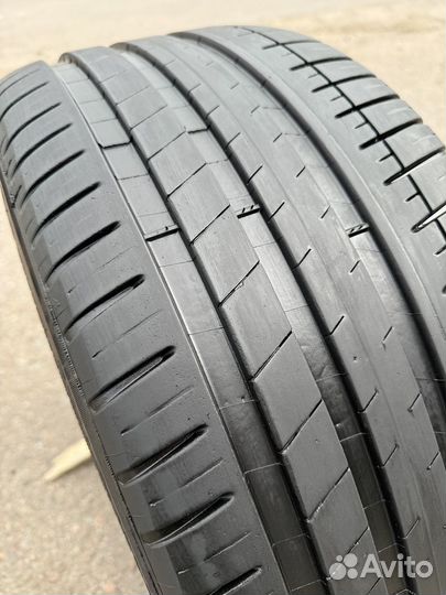 Michelin Pilot Sport 3 255/40 R19