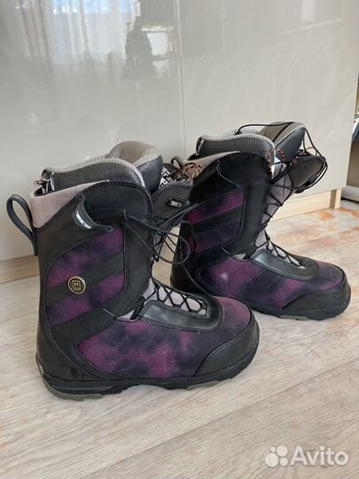 Продам ботинки для сноуборда женские nitro