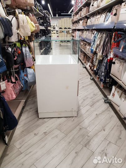 Тумба ювелирная